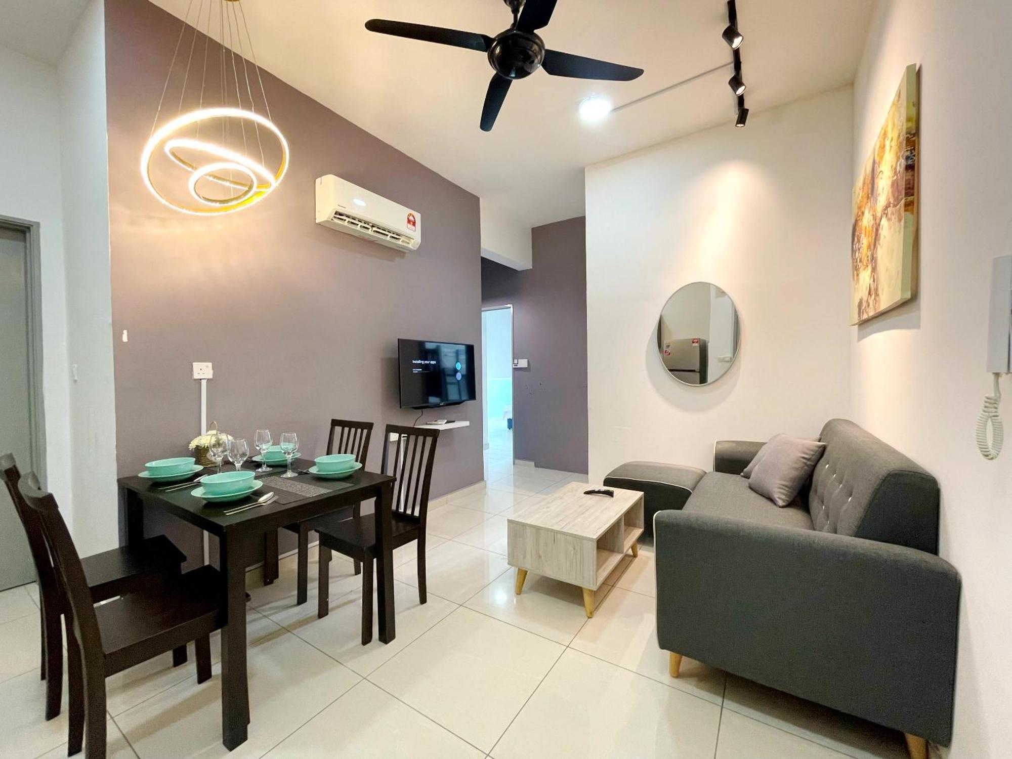 Mesahill Homestay, Nilai By S&T Homez Buitenkant foto